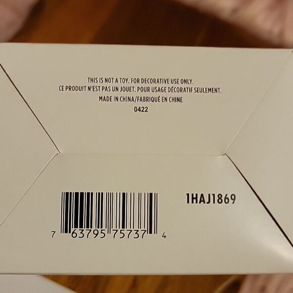 Hallmark Unicorn/Narwhal Bundle Christmas Ornaments Bundle - Picture 9 of 10